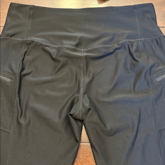 Eddie Bauer Black Athletic Leggings. Size L.  Gently used excellent condition - Picture 8 of 10